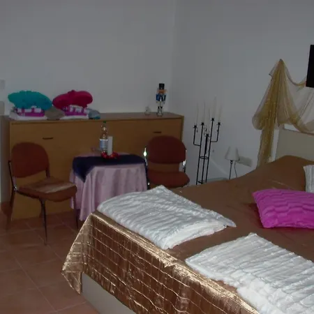 Gästezimmer Ferienwohnung VILLA ALEXA auch mit Wallbox Woltersdorf  Zimmer foto