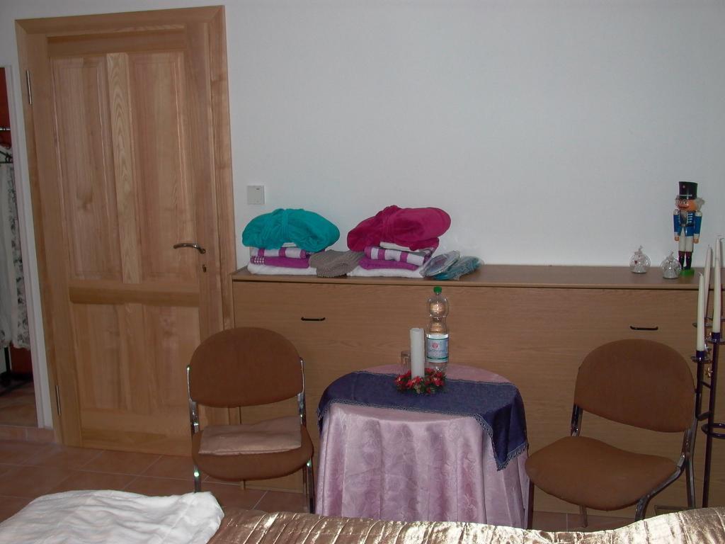 Gästezimmer Alexa Auch Mit Wallbox *